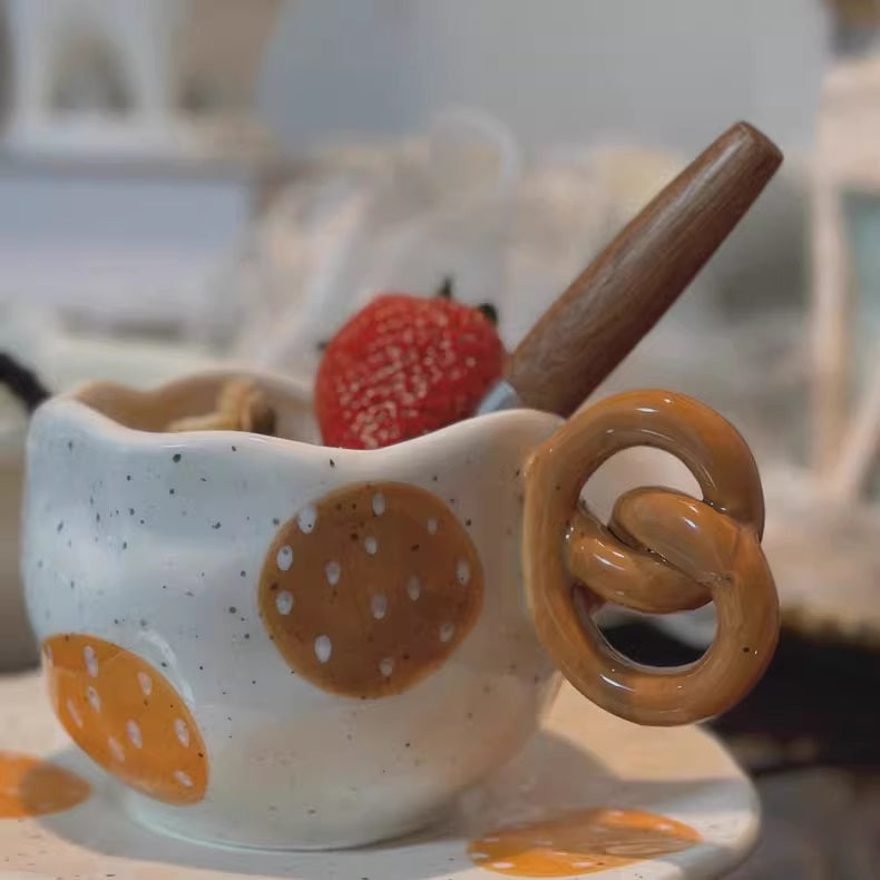 Pretzel Design Mug with Saucer Set 300ml